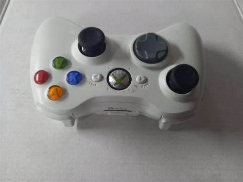 Xbox 360 Wireless Controller (White)