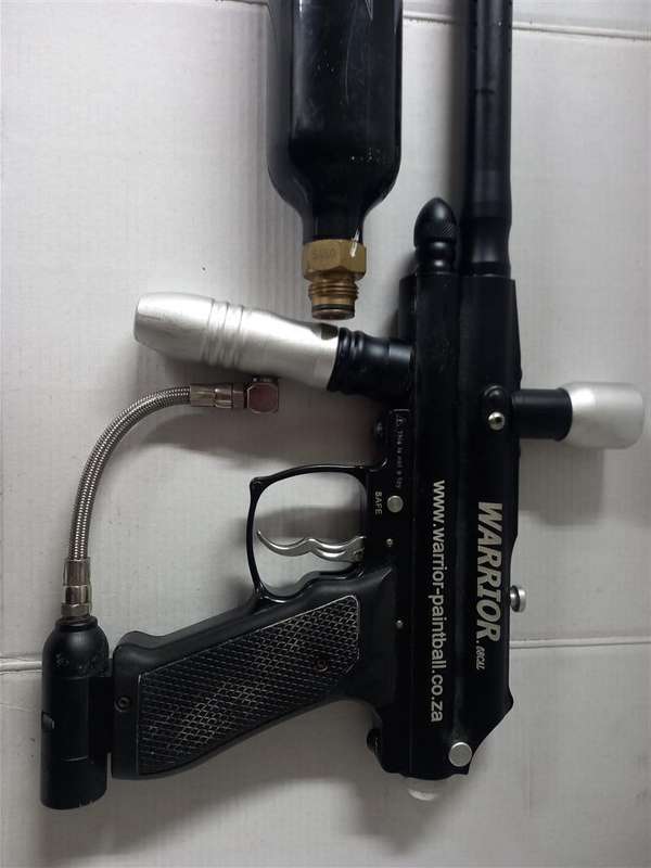 Warrior Paint ball marker .68 Cal + 9oz Tank