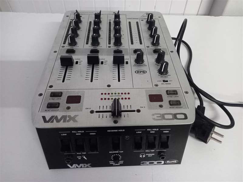 Behringer Pro Mixer VMX300