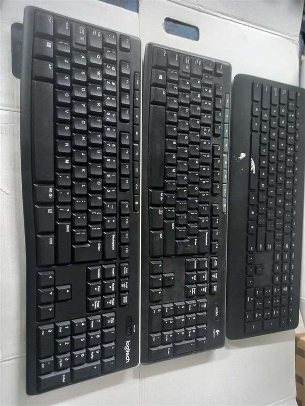 3 x Wireless Keyboards , No receivers (Logitech K260 +K270 + Microsoft )