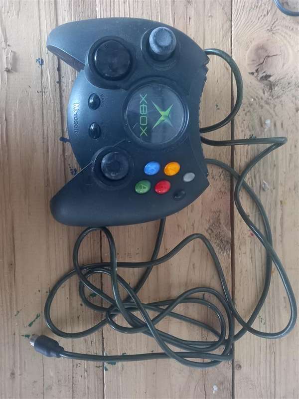 Original Big Xbox controller for first Xbox console