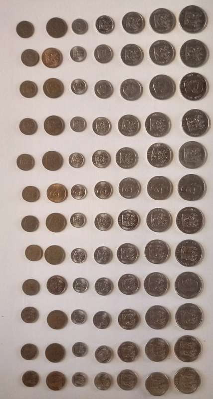 R1 - 1c Coin Set From 1977 to 1988 ..Bid to take All