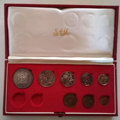 (Auction) 1975 Proof Set in Red SAM Box, Silver R1 - No Gold