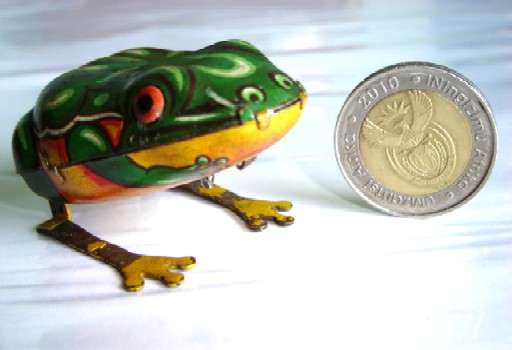 Vintage Mechanical Hopping Frog.     Pre. 1945