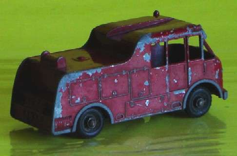 Lesney Matchbox # 9 Louis Series Fire Engine   Merryweather