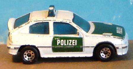 Matchbox Vauxhall Astra GTE/Opel Kadett GSI  (Polizei Colours)