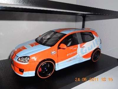 VW Golf V Zender Gulf - Norev Street Racer - 1:18 Orange / blue (NIB)