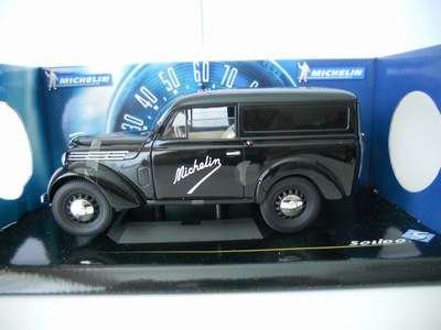 Renault Juva 4 Utilitaire - Solido - 1:18 (NIB)