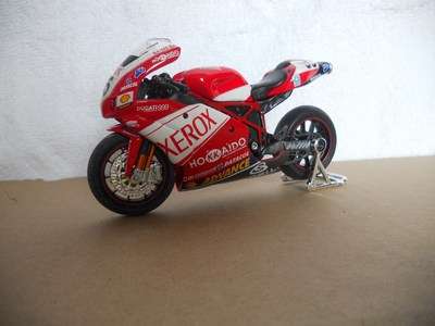 Ducati 999 - Regis Laconi - 1:18 Maisto