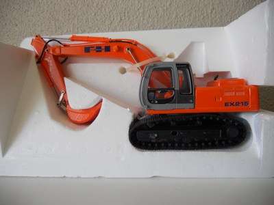 Fiat Hitachi Excavator Ex215 - 1:32 Agritec Models