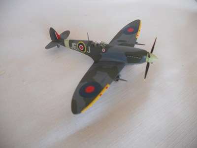 Spitfire Mk.IX - 1:72 Sky Guardians Whitty Wings