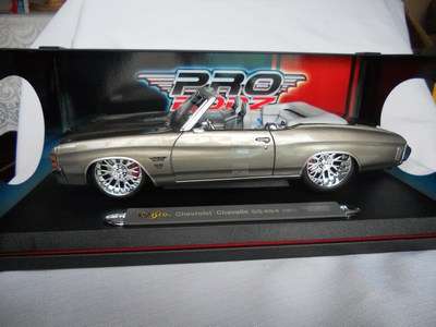 1971 Chevrolet Chevelle SS 454 Convertible - 1:18 Maisto Pro Rodz Pro-Touring Diecast Collection