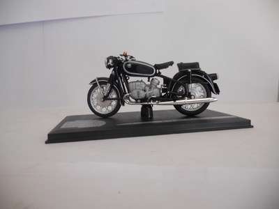 BMW R60-2 - 1:18 Solido