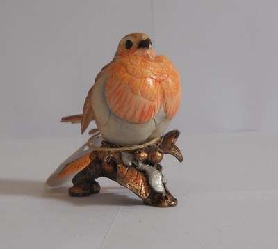 Robin Sitting - Country Artists