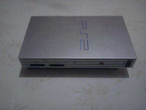 SONY PS2 SILVER JUMBO CONSOLE-SCPH-50004(DAMAGED LASER,NO CABLES,NO CONTROLE)PLEASE READ BEFORE BIDD