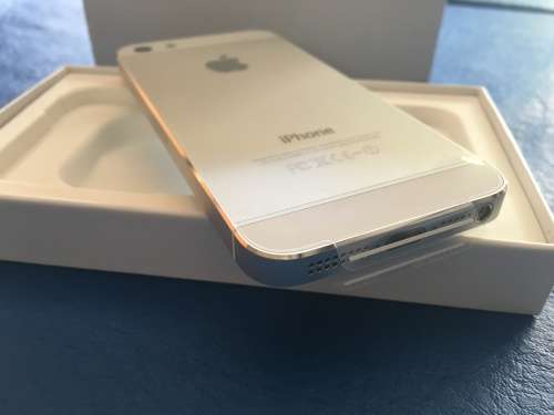 BLACK FRIDAY -APPLE iPHONE 5 - 32GB - APPLE REPLACEMENTS IN BOX - EXCELLENT CONDITION + WARRANTY !!!
