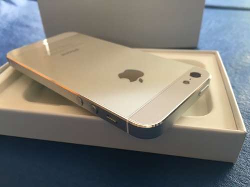 BLACK FRIDAY -APPLE iPHONE 5 - 32GB - APPLE REPLACEMENTS IN BOX - EXCELLENT CONDITION + WARRANTY !!!
