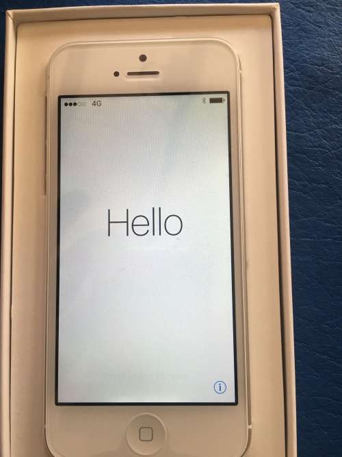 BLACK FRIDAY -APPLE iPHONE 5 - 32GB - APPLE REPLACEMENTS IN BOX - EXCELLENT CONDITION + WARRANTY !!!