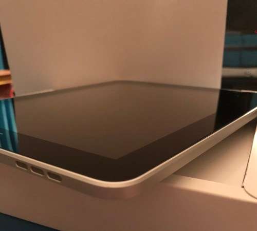 APPLE IPAD 1 - 64GB WIFI + 3G - DEMO - LIKE NEW + WARRANTY !!!