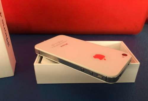APPLE iPHONE 4S 16GB - WHITE - IN BOX - GOOD CONDITION