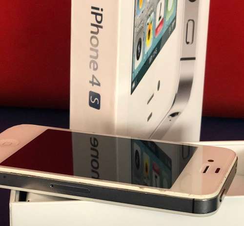 APPLE iPHONE 4S 16GB - WHITE - IN BOX - GOOD CONDITION