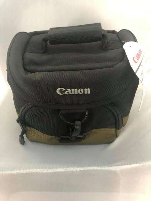 CANON EOS 700D BUNDLE - 18-55mm IS LENS + EXTRAS - BRAND NEW + WARRANTY !!!