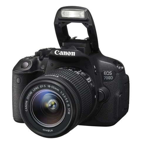 CANON EOS 700D BUNDLE - 18-55mm IS LENS + EXTRAS - BRAND NEW + WARRANTY !!!