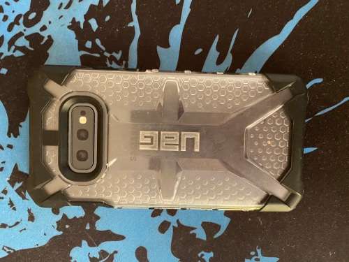 Samsung Galaxy S10e 128gb Black with UAG Case *NO RESERVE*