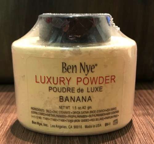 LUXURY BANANA POWDER FOR FLAWLESS FINISH - ALL SKIN TONES