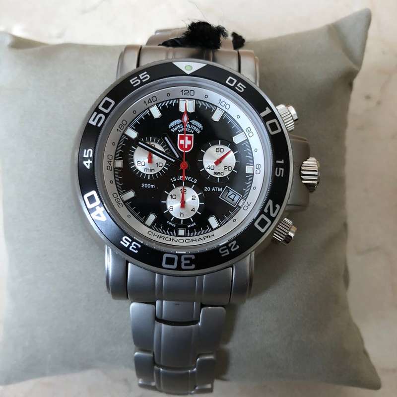 Retail: R12,000.00 >> CX Swiss Military Navy Diver 200m Swiss Made Chronograh Watch/Machine