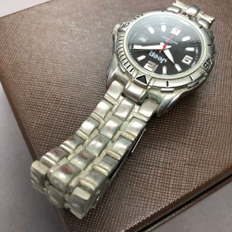 JEEP Rugged 3 Hand Watch 38mm with Jeep Tin and papers