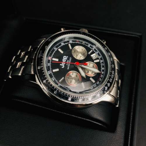 BRAND NEW >> JEEP Rugged Grand Date Chrono Watch 44mm with Jeep Tin and papers