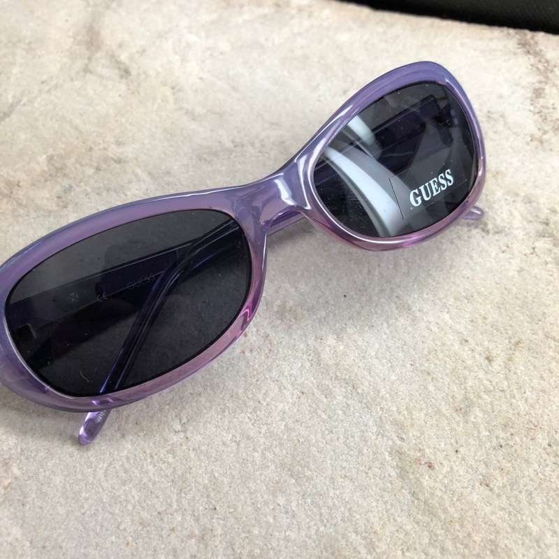 Retail: R2,499.00 GUESS Women's Violet Haert Love Translucent Sunglasses **AUTHENTIC BRAND NEW