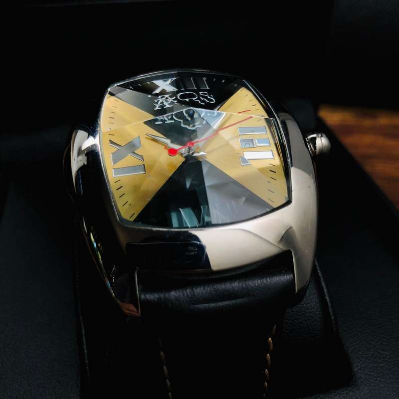 Retail: R15,100.00 AQUASWISS Men's Ice Pyramid Watch with Black Leather GOOD CONDITION