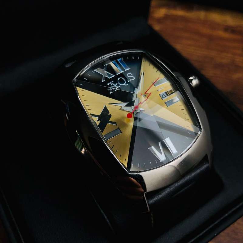 Retail: R15,100.00 AQUASWISS Men's Ice Pyramid Watch with Black Leather GOOD CONDITION