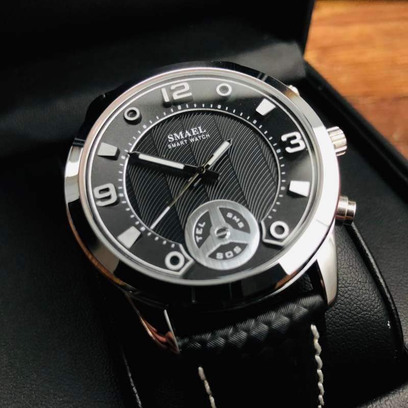 SMAEL Bluetooth Classic Smart Watch TEL SMS SOS Watch **BRAND NEW**