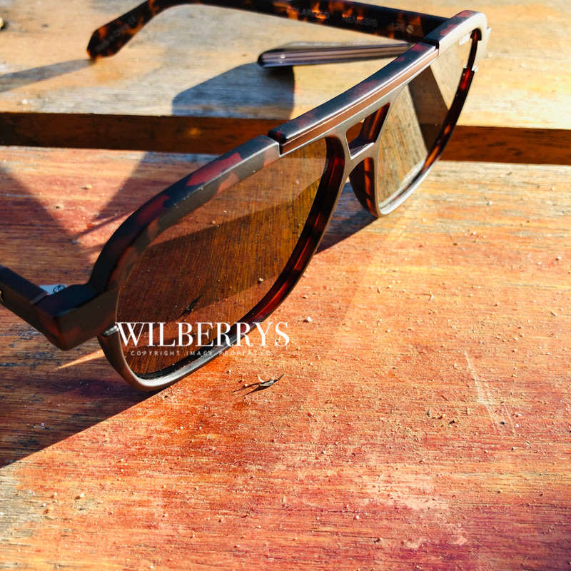 Must see!! QUAY Men's NEMESIS Aviator Alex Rodriguez POLARIZED Sunglasses **100% AUTHENTIC**