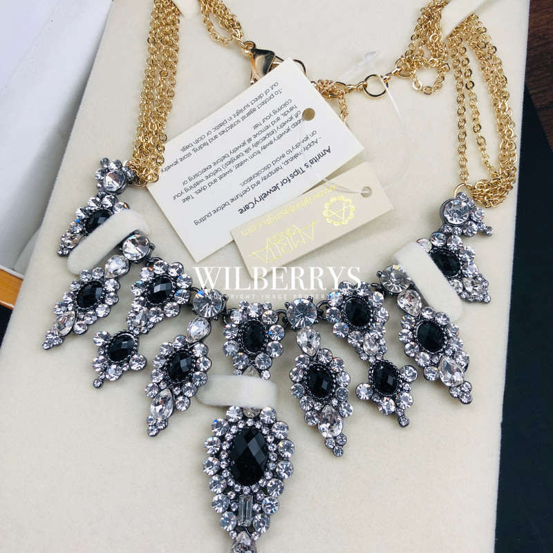 HOT! Must see! Retail: R2,900.00 AMRITA NEW YORK Imperial Necklace Black
