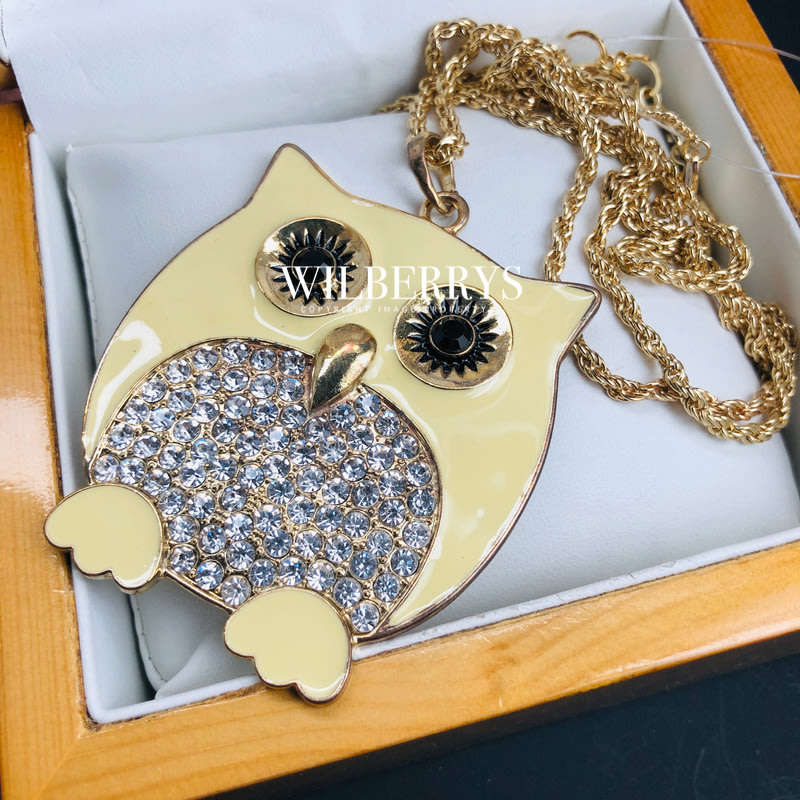 HOT! Must see! Retail: R1400.00 AMRITA NEW YORK Miami Owl Pendant Navy Ivory