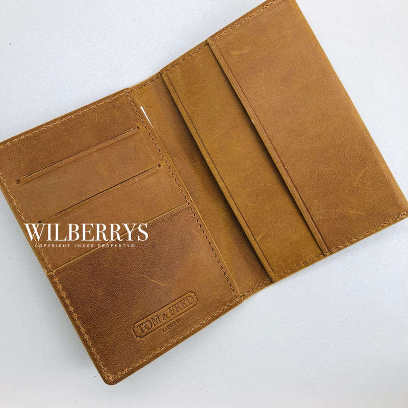 Retail: $129 / R2,199.00 TOM & FRED London® Men's CAMEL TAN Manchester Vertical Bi-fold Wallet