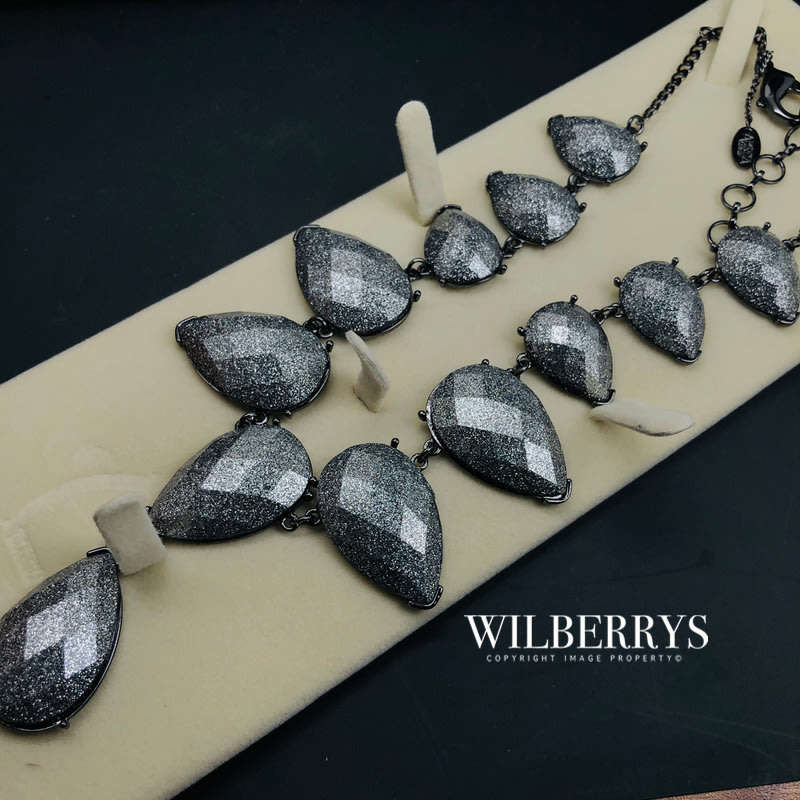HOT! Must see! Retail: R2,300.00 AMRITA NEW YORK Riverside Teardrop Necklace