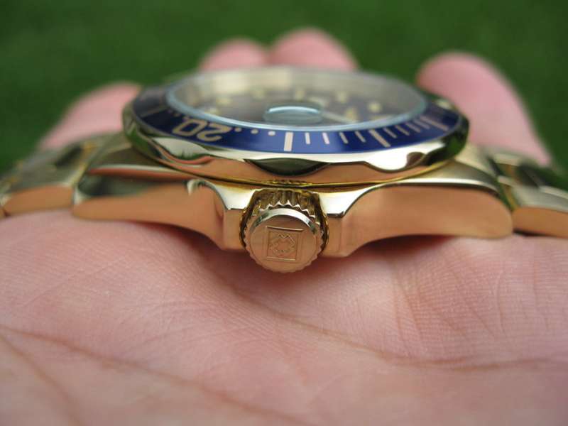 Retail: R7,999.00 INVICTA Men's AUTOMATIC SEA URCHIN 200 METER DEPTH 18K GOLD PLATED WATCH BRAND NEW