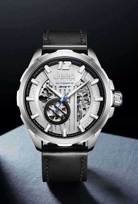 Retail: R10,000.00 JEEP Men's 45mm SRT Automatic Watch THICK/HEAVY Watch BRAND NEW IN BOX