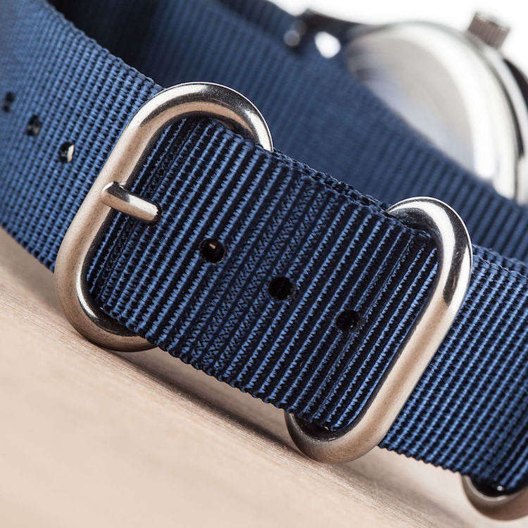 Retail: R3,499.00 YVES CAMANI Men's "ICE CREAM" WITH 2 NYLON STRAPS Brand new