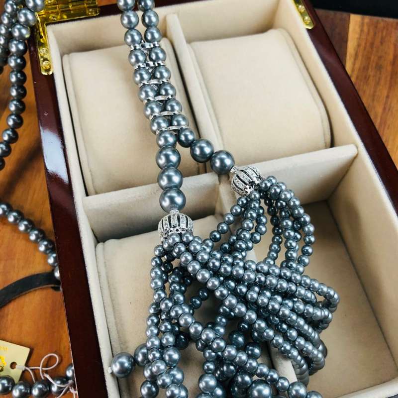 PEARLS!!!! Retail: R7,900.00 AMRITA NEW YORK Cubic Zirconia Pearl Necklace GREY Pearl