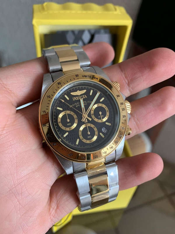 late entry!! R7,999.00 INVICTA Men's DAYTONA Speedway 40mm Chronograph Watch BRAND NEW IN BOX