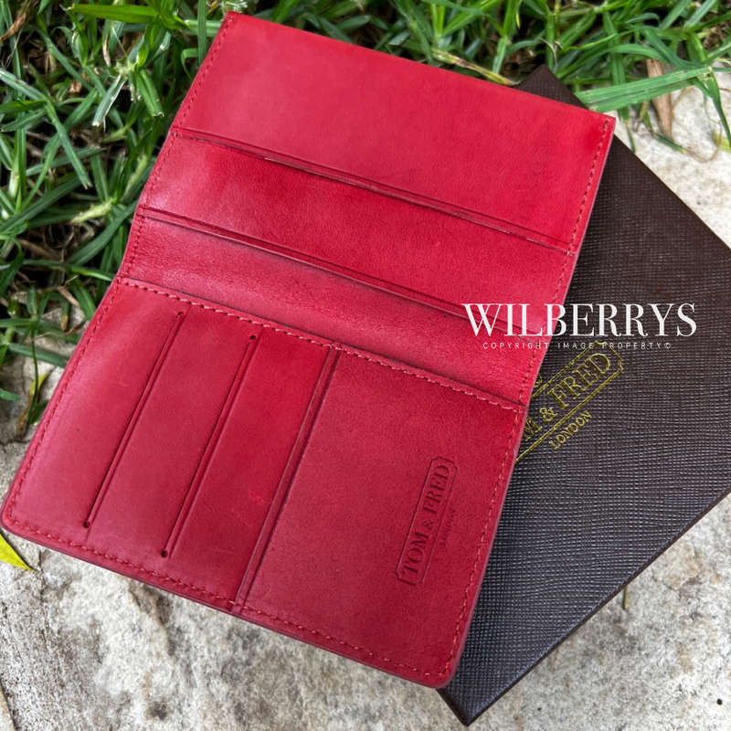 Retail: $129 / R2,199.00 TOM & FRED® Men's WORN VINTAGE OILED RED Manchester Vertical Bi-fold Wallet