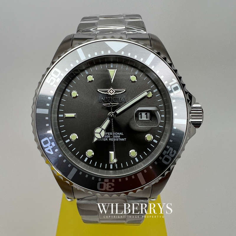 Retail: R6,999.00 INVICTA Men`s CHARCOAL Sea Dweller 200M Chronograph Watch BRAND NEW IN BOX