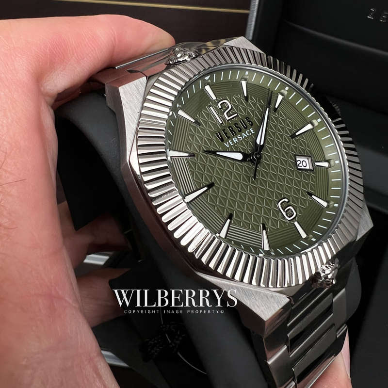 **Retail: R10,000.00*** VERSACE Men's Versus Chicago Surgical Steel Watch BRAND NEW IN BOX