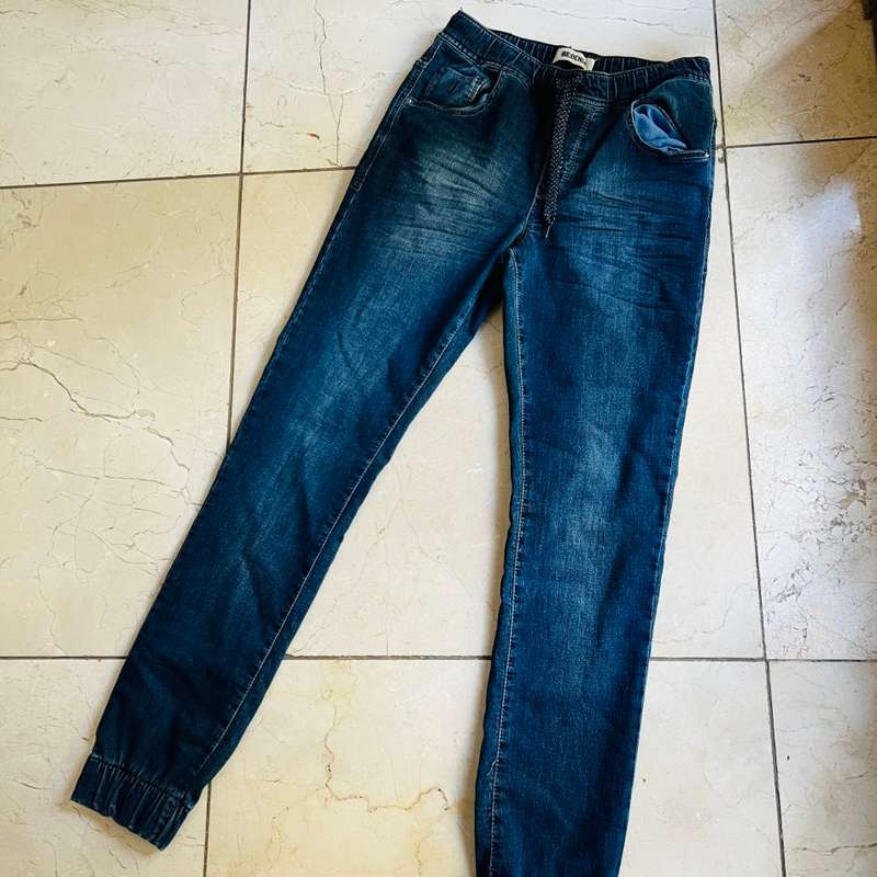 WOOLWORTHS RE-DENIM Men's Stretchy Track Style Comfort Demin Jeans  Size 30 Waist New without Tags
